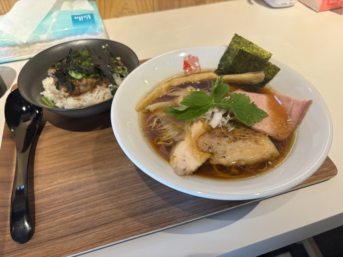 mocchin_101's tweet photo. また美味しいラーメン見つけてしまった👀 https://t.co/iFWY0Jf7fb