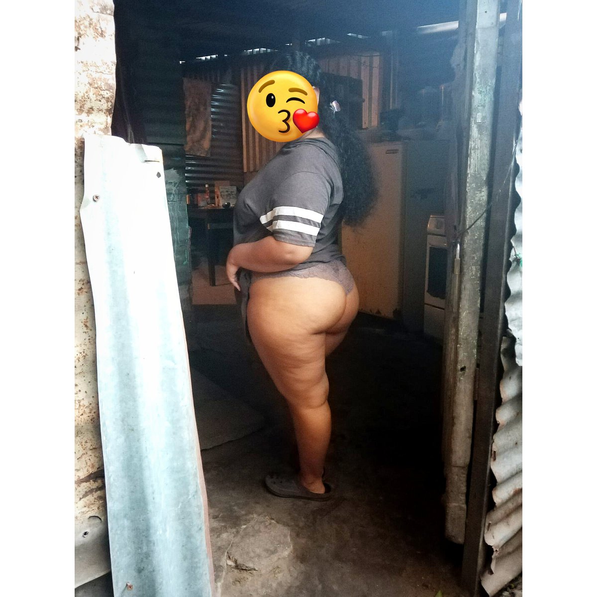 Alex_melara2's tweet photo. Ella mi modelo estrella😍 #CuloTragón https://t.co/sUQFOGP6c6