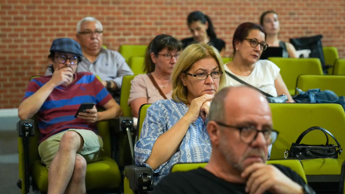 ¡Comenzamos la jornada: La maquinaria de la desinformación!

El sindicalismo está en el foco de los ataques de la desinformación. Por eso, queremos generar respuestas para la clase trabajadora.

Organizadas, somos capaces de responder. 🤜🤛

Sigue en directo la jornada aquí