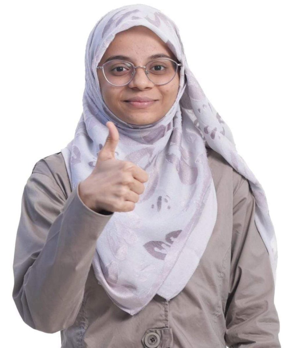 Amina Arif Kadiwala from Madni High School Jogeshwari, who studied in an #Urdu medium school, has stumped everyone by scoring 720 out of 720 marks in #Neet.  She is a joint topper, alhamdulillah. 

Amina completed her SSC from Urdu Medium School Madni High School Jogeshwari and