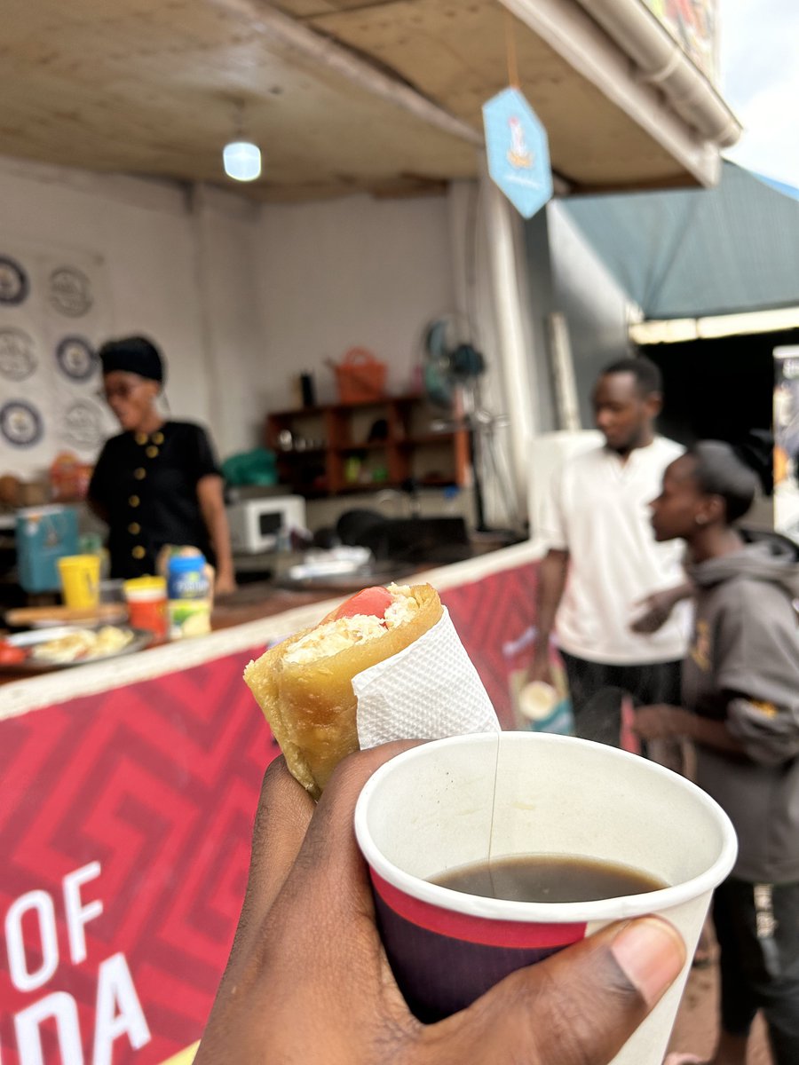 madebyiragaba's tweet photo. Stopped for breakfast at #MamaDsCookathon and our good friend is going harder
Good luck lady ππππ
Witnessing magic once again. https://t.co/X5M1704h9z