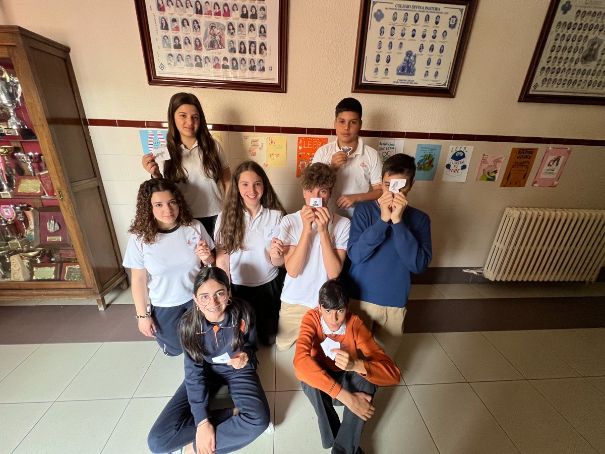 PastorinasLeon's tweet photo. 🌱💡 En nuestro colegio, estamos comprometidos con el cambio. Buscamos soluciones y proyectos para conseguir un mundo más sostenible. Juntos, ¡podemos marcar la diferencia! 💚 #casacomúnAM #sostenibilidad #educaciónambiental #somospastorinas #somosdiferentes #eqtmd https://t.co/wY4tAVtcOi