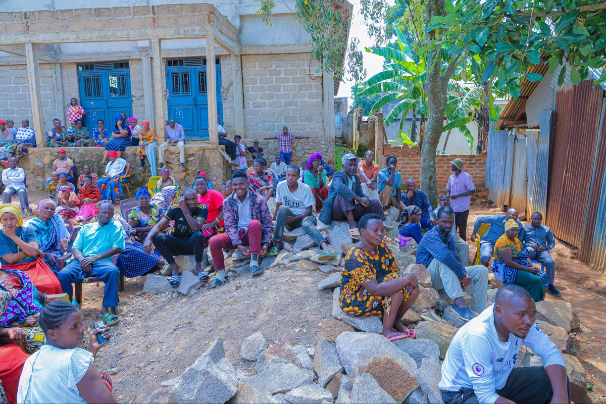 tgnptz's tweet photo. As a network member of the Tanzania Network to End FGM we took part in the Annual General Meeting and Community Mobilisation to End Female Genital Mutilation (FGM) in Mara region.
#CommunityLedSolutions to End FGM
@humanrightstz @AtfgmM @SemaTanzania https://t.co/CvNljXnkhC