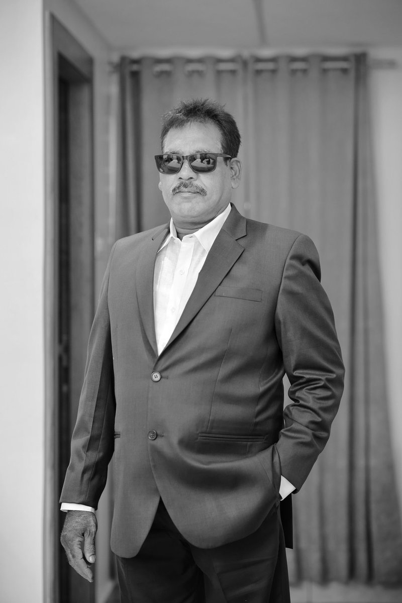 RAJCHIDUNURI's tweet photo. Happy Birthday Dad💐🌟
Always love❤️

#Happybithdaydad #Myinspiration #Myhero #Familystrength #Urunconditionallove #taughtmesomuch #Loveyoudad https://t.co/3bntoNJ0cB