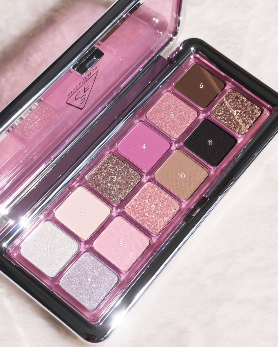 제품제공 #파룸체험단 3ce 뉴테이크 섀도우 - 크리에이티브 필터 받아보았습니다 정가 49,000원의 어마무시한 제품이라 거들떠도  안봤었는데 질감과 발색력 제형은 끝내주더라구요... 로드샵 블랙 섀도우중에 이정도로 찐블랙인거 처음 봄. 다만 글리터가 모두 습식이라  ..., image size:960x1200