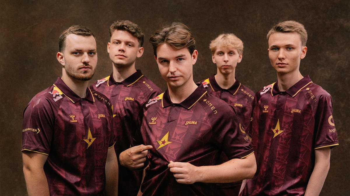 Astralis På Dansk (@astralisdanmark) on Twitter photo Ja ja ja!! Så det nu boys - first two maps comming up in YaLLa Compass. 🏆
Kl. 10.00-11.00 Astralis vs <a href="/heroicgg/">HEROIC</a> 📺
Kl. 14.30-15.30 Astralis vs <a href="/Sashi_Esport/">Sashi Esport 🥩</a>
<a href="/LivKatarina/">Liv Katarina</a> & <a href="/ministerNCSGO/">Frederik “ministerN” Brandt</a> er klar på 🎙️’erne.
Du kan, som altid se med på astralis.gg/watch 📺
ToTheStars Ja ja ja!! Så det nu boys - first two maps comming up in YaLLa Compass. 🏆
Kl. 10.00-11.00 Astralis vs <a href="/heroicgg/">HEROIC</a> 📺
Kl. 14.30-15.30 Astralis vs <a href="/Sashi_Esport/">Sashi Esport 🥩</a>
<a href="/LivKatarina/">Liv Katarina</a> & <a href="/ministerNCSGO/">Frederik “ministerN” Brandt</a> er klar på 🎙️’erne.
Du kan, som altid se med på astralis.gg/watch 📺
ToTheStars