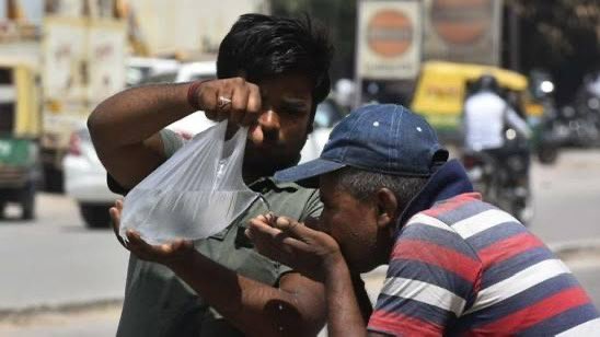 KrantikariTimes's tweet photo. DELHI RECORDS HIGHEST MAY HEATEAVE IN 11 YEARS IN 2024, WARMEST NIGHTS IN 8 YEARS 
BUT BUT DELHI GOVERNMENT IS BUSY IN ELECTIONS AND STILL PEOPLES OF DELHI SUFFERS WITH WATER SCARCITY 💧🔥✍🏻
.
.
.
.
#truthmatters #krantikaritimes #heat 
#delhi #election #results https://t.co/Li0T7oV1O6