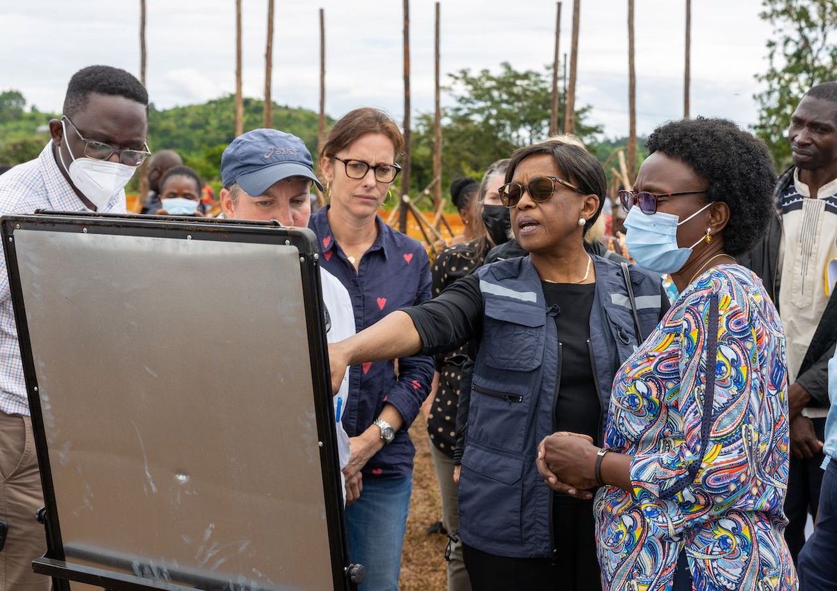 Under the Int'l Health Regulations (2005), <a href="/WHO/">World Health Organization (WHO)</a> can only advise and recommend emergency public health measures. WHO cannot oblige countries to provide vaccinations or prophylaxis for specific diseases that may pose a risk of international spread.
➡️bit.ly/4bMZvCk