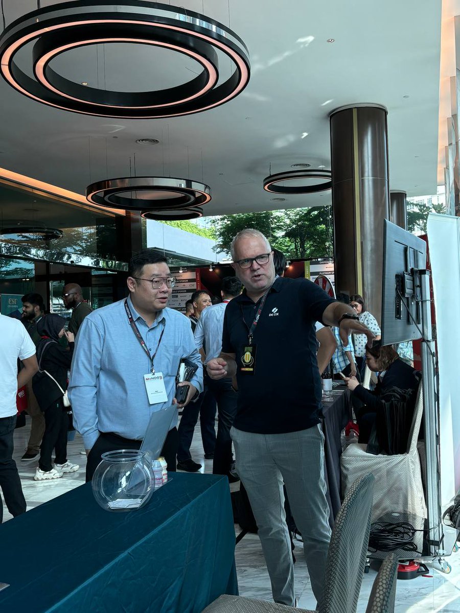 jbixmy's tweet photo. That’s a wrap at #MYNOG11! 🚀 

It's been an amazing day meeting everyone at our booth and discussing our interconnection services and solutions. Thank you for stopping by and engaging with DE-CIX Malaysia. See you next year! 👋✨

#decixmalaysia #mynog11 https://t.co/8cJ5lLXaxV