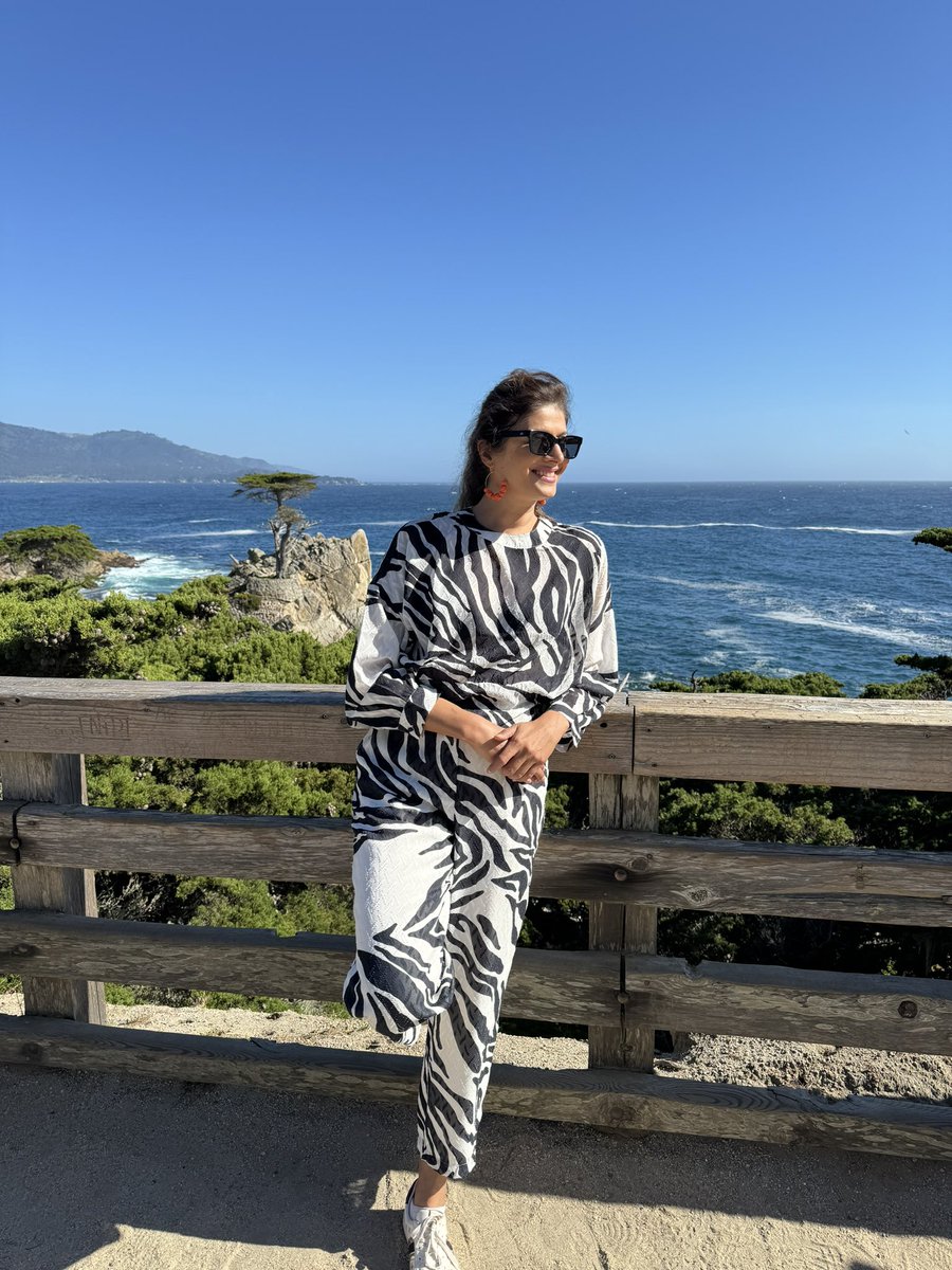 iampoojabatra's tweet photo. I’m not moving from this paradise #Pebblebeach #Lonecypress #Restlesssea #Delmontey #Monterey #California https://t.co/IQeKRmJnL0