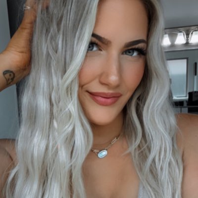 hannnnnnnnnah__'s tweet photo. #NewProfilePic https://t.co/KxVYnXq9AG