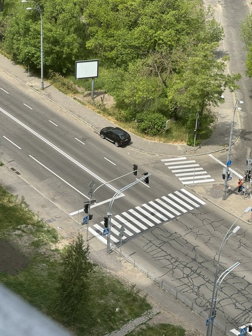 Не те щоб там цей, просто цікаво, що не так зі старими світлофорами? По старому світять? https://t.c<a href="/tag/%D1%85%D1%82%D0%B8%D0%B2%D0%B8%D0%B9%D0%B2%D1%96%D0%B2%D1%82%D0%BE%D1%80%D0%BE%D0%BA"class="tags"><span>#хтивийвівторок</span></a>