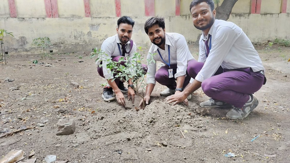 Uniqueadarsh01's tweet photo. Environment day https://t.co/qYJkDKO7mZ