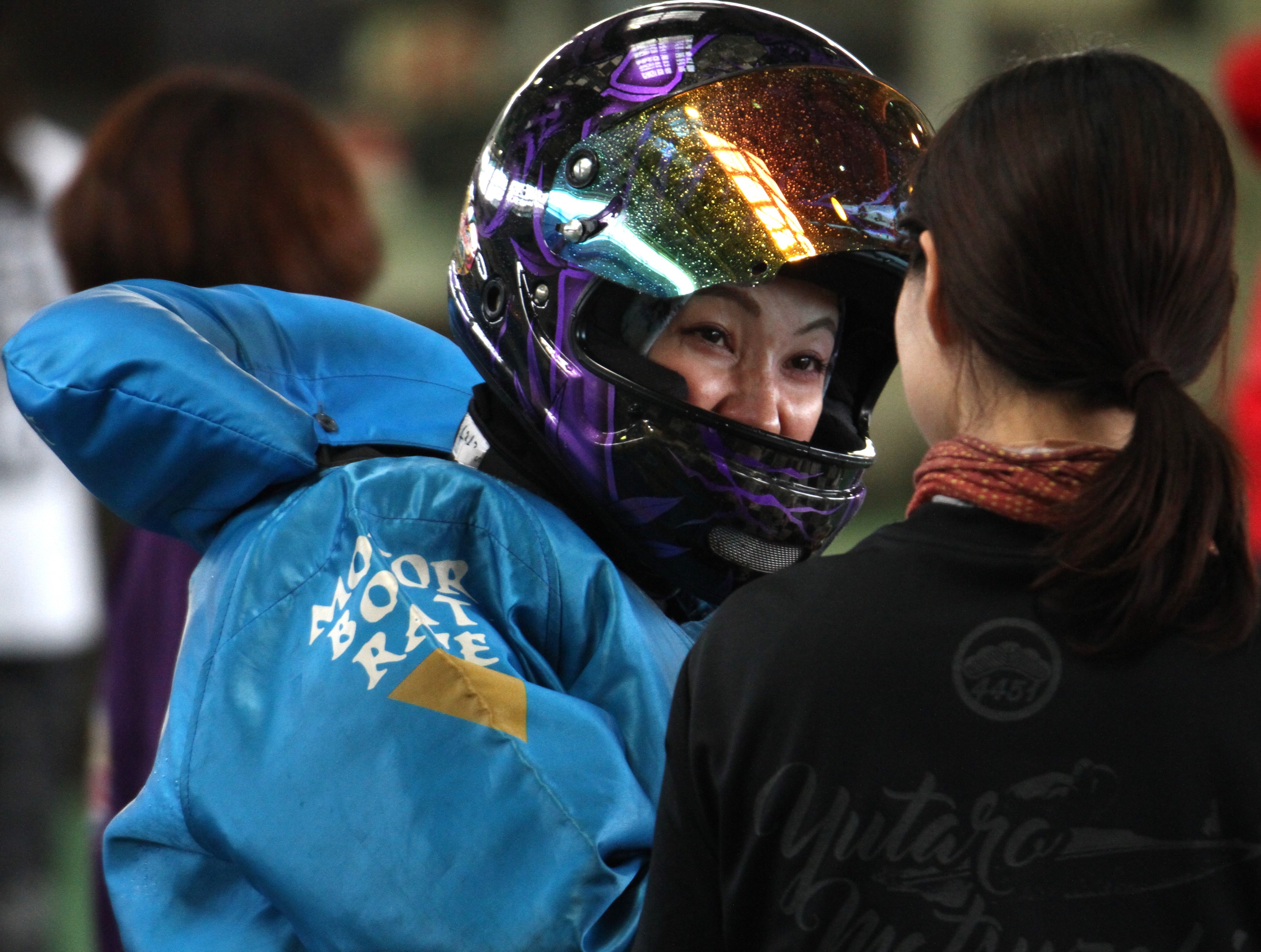 ボートレース サイン入り魚谷香織ヘルメット スポーツ選手
