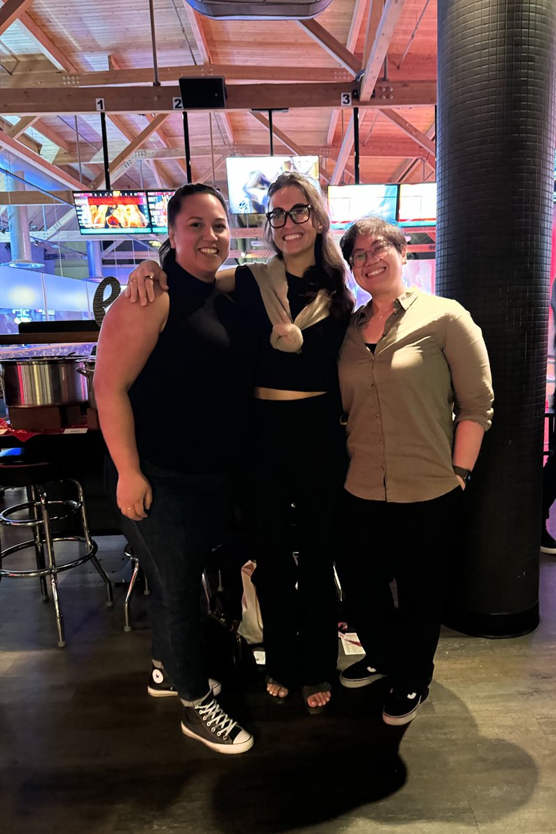 mkbeesto's tweet photo. .@_carrieo and I hadn’t seen each other in 4 years since we stopped working together, but we were lucky enough to be able to close the loop with @BritneyMuller tonight and get a real photo with all three of us—no ‘shopping necessary!—at the #MozCon closing party tonight. 🥹 (2/2) https://t.co/WoDUpjINpf