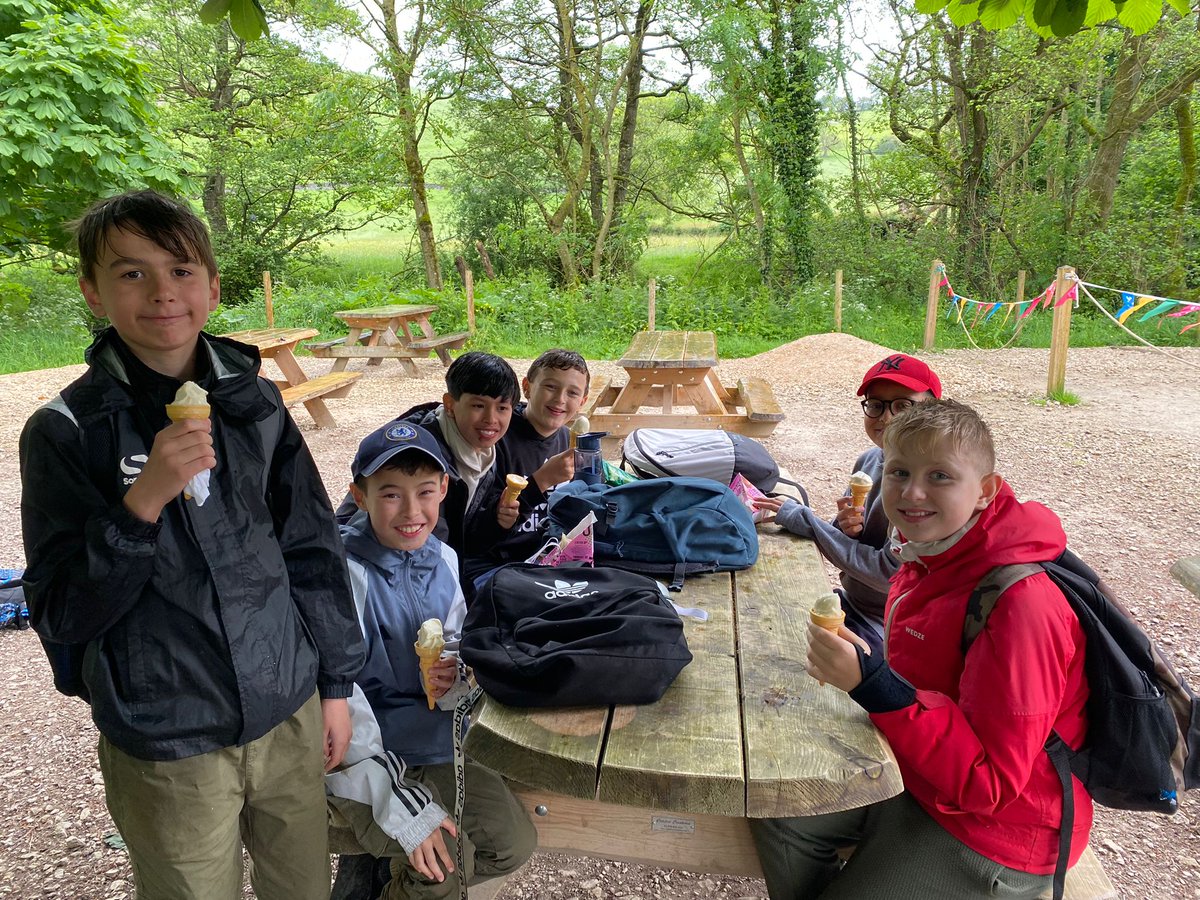 stabletchley's tweet photo. 6D Ilam Hall update: 6D had a tiring yet rewarding day on a long hike up Thorpe Cloud. Everyone made it to the top and were very proud of their achievement which was celebrated with an ice cream at the bottom. https://t.co/I8Baz1NJnR