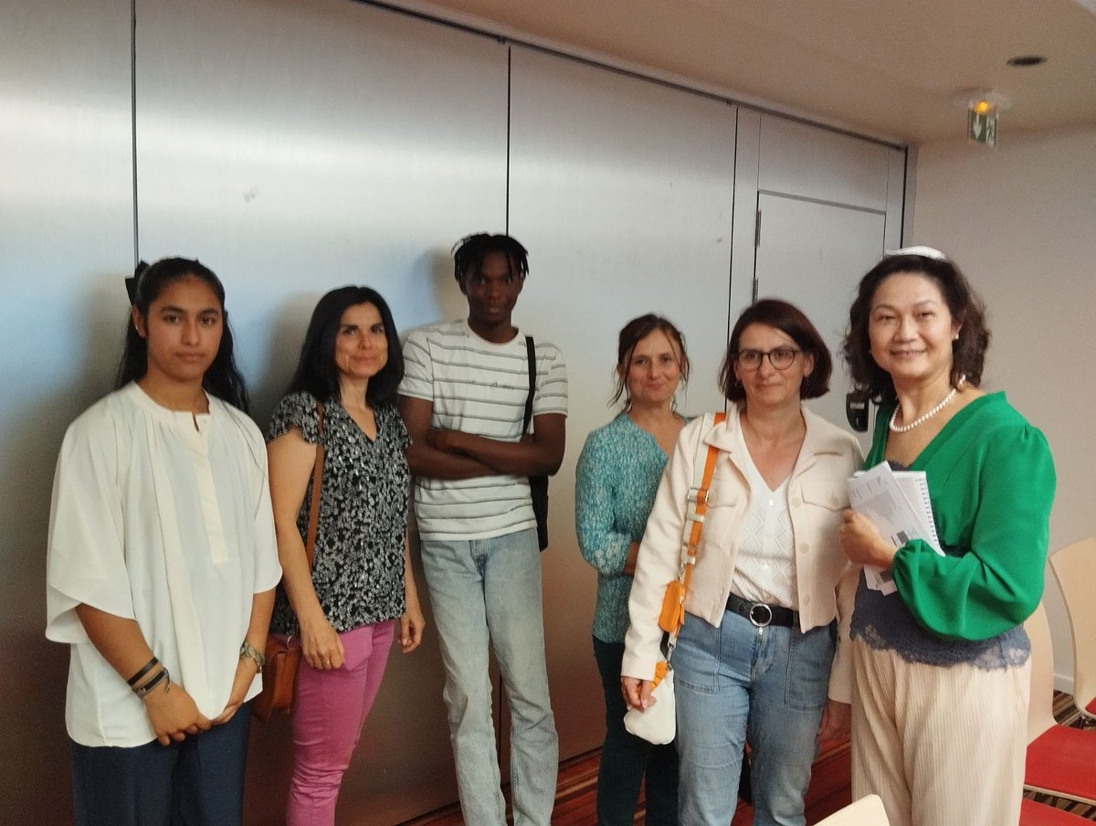 Lycée Raymond Naves (@lyceernaves) on Twitter photo Conference très intéresante organisée par <a href="/FFMAS31/">FFMAS Haute-Garonne</a> et Mme Larivière sur l'#IA au sein du métier d'assistant(e). 🙏 à Mme Degout RBDE pour cette initiative et à Mme Cursente et Mme Lagarde, ainsi qu'à nos élèves Damas et Anhar pour leur présence. Expérience à renouveler Conference très intéresante organisée par <a href="/FFMAS31/">FFMAS Haute-Garonne</a> et Mme Larivière sur l'#IA au sein du métier d'assistant(e). 🙏 à Mme Degout RBDE pour cette initiative et à Mme Cursente et Mme Lagarde, ainsi qu'à nos élèves Damas et Anhar pour leur présence. Expérience à renouveler