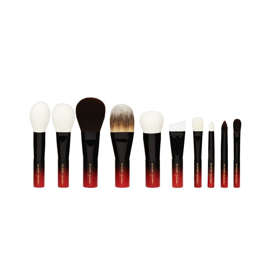 AVAILABLE NOW: LIMITED EDITION RAE MORRIS x Yoshiki Pro Travel Brush Set! 

raemorris.com/products/pro-t…