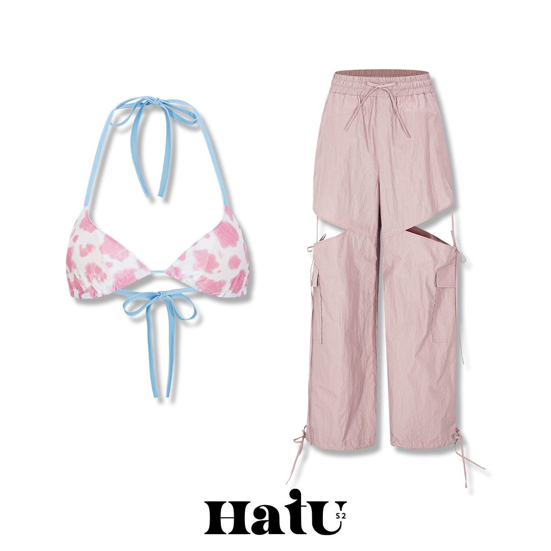 Hatus2_official's tweet photo. Summer is here 👙

#hatu #hatus2 #하투 #한국브랜드 #아이돌패션 
#아이돌공패 #Kstyle #kpopstyle #여름패션 #페스티벌 #festivals #waterbomb #워터밤 #휴가패션 https://t.co/Am8ErOA8ya