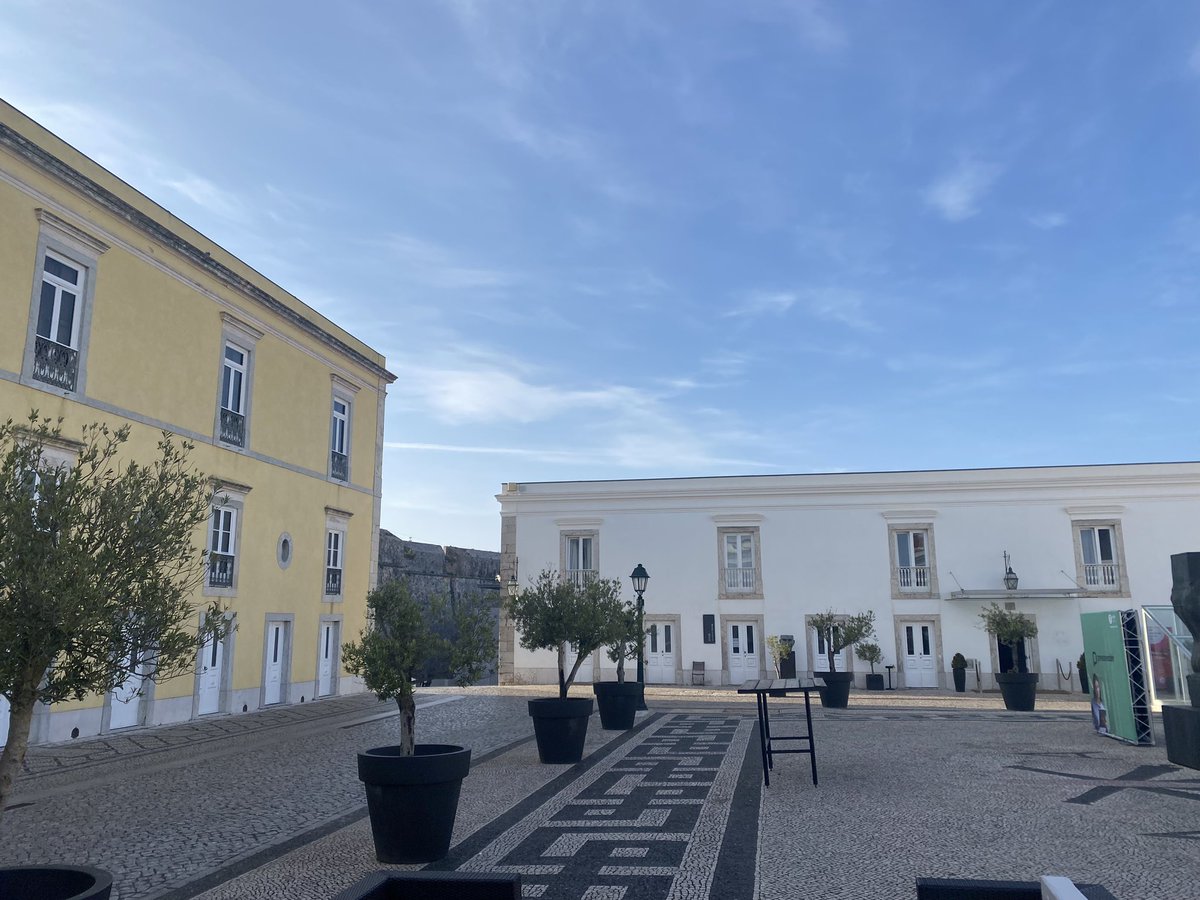 Mr Blue Sky is living here today...

#FIPP 
#WorldMediaCongress
#Portugal