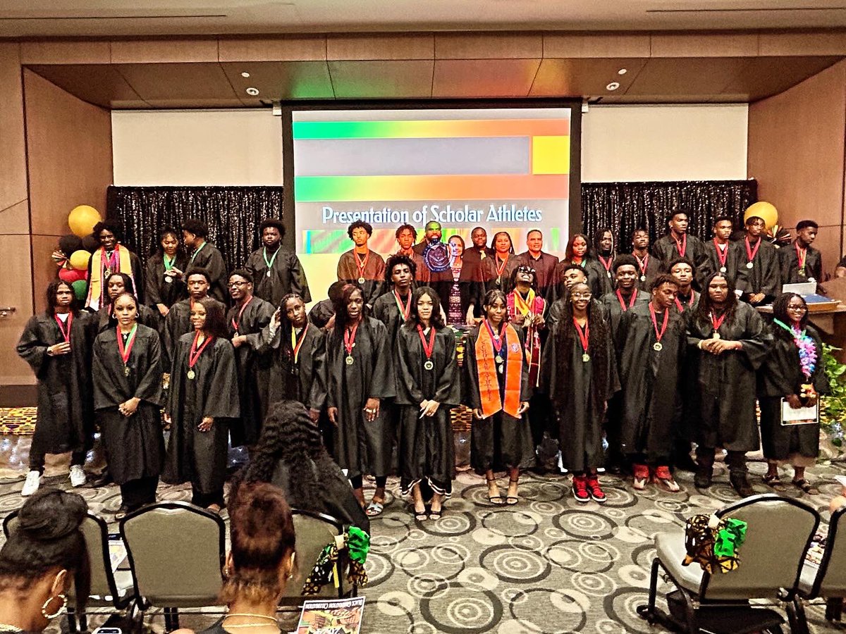 ComptonUnified's tweet photo. CUSD held its ‘24 Black Graduation Celebration tonight at @DominguezHills, honoring 180+ graduating Black Scholars. Groups were recognized - Top 25 Scholars, Scholar Athletes, & band/attached unit members. Congrats all!
#blackgraduation #blackscholars #comptonunified #elevate https://t.co/mqvQpIpcLt