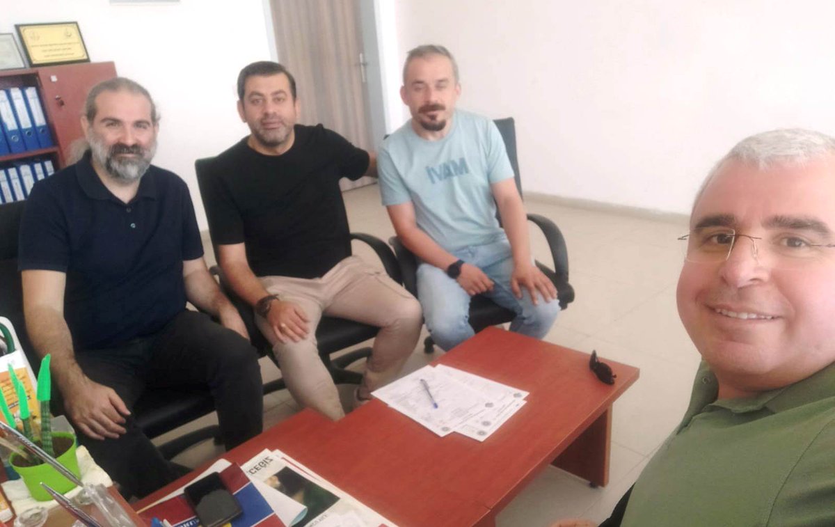 egitimsen's tweet photo. Gelecek güzel günlere olan inancımızla umudu büyütüyoruz. Eğitim emekçileri, ekonomik, özlük ve demokratik kayıplarını yeniden kazanmak için Eğitim Sen’de birleşmeye devam ediyor. Birleşirsek kazanırız!
Yaşasın #EğitimSen
Yaşasın örgütlü mücadelemiz! https://t.co/bgMASOuRmU