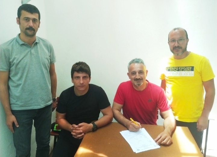 egitimsen's tweet photo. Gelecek güzel günlere olan inancımızla umudu büyütüyoruz. Eğitim emekçileri, ekonomik, özlük ve demokratik kayıplarını yeniden kazanmak için Eğitim Sen’de birleşmeye devam ediyor. Birleşirsek kazanırız!
Yaşasın #EğitimSen
Yaşasın örgütlü mücadelemiz! https://t.co/bgMASOuRmU