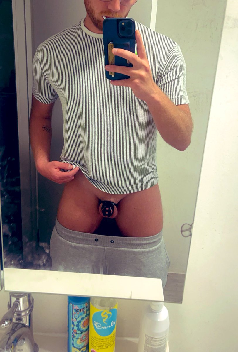 Safely tucked away for bed 

#lockedboy #chastitygay #gay #cagedlegion