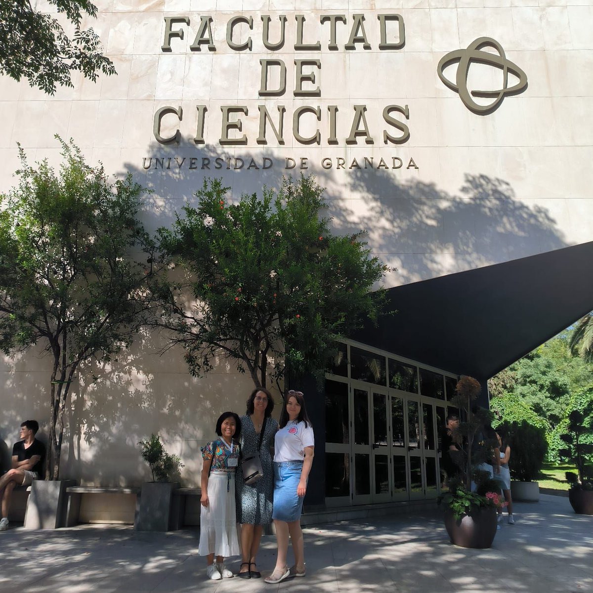 Exciting sessions await at the SURRI Summer School 2024! On June 3rd, we kick off with insightful chemistry topics including nanocatalyst synthesis and AI in heavy metals transport. Plus, enjoy a project meeting dinner with fellow attendees. #Chemistry #Nanocatalysts #Sustainable