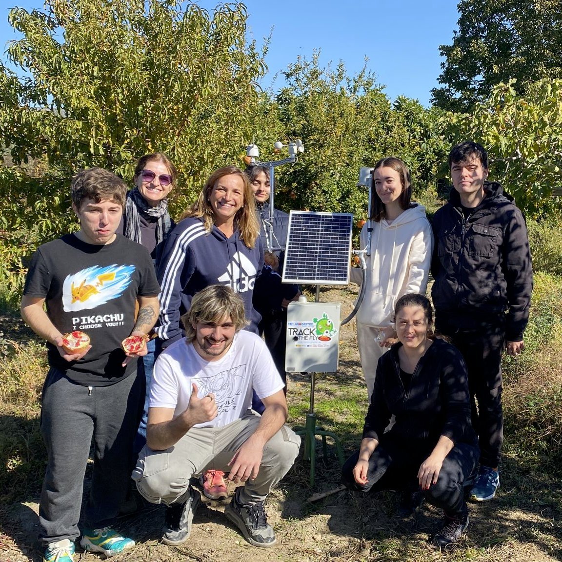 LCATMon's tweet photo. 🌍 On #WorldEnvironmentDay2023, we're excited to highlight the #TrackTheFly weather station of #MelanogasterCTF! #CitizenScience on adaptation genomics🌿📊 Students around Europe and beyond collect #Drosophila samples and environmental data to explore the impact of climate change on local #biodiversity, joining forces globally to create a greener, more resilient planet. 🌱✨  #EuropeanGreenDeal #ClimateAction #STEMgirls
https://t.co/xWhFfKytxt

@LCATMon @GonzalezLab_BCN @FECYT_Ciencia @ERC_Research @Dros_EU @scasillasv/@UABBarcelona @CSIC