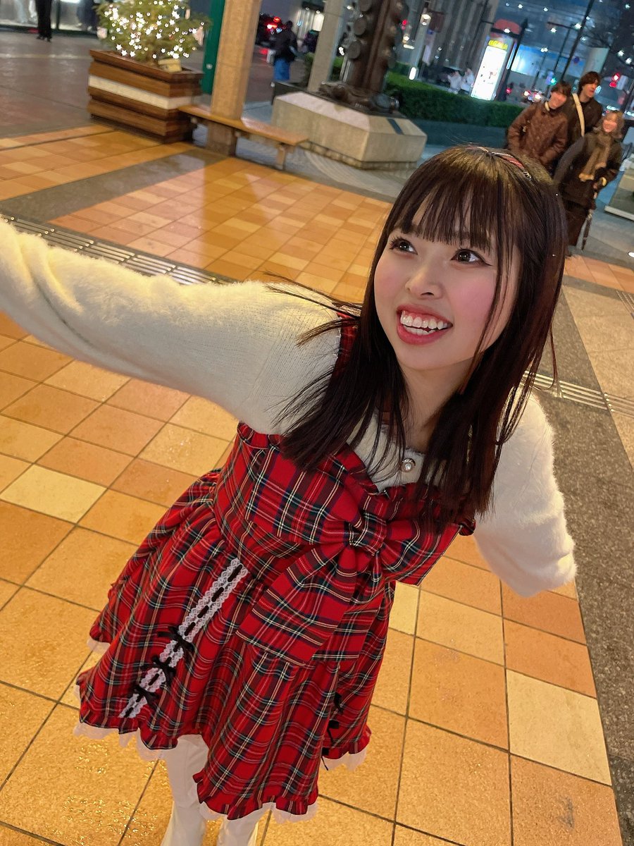 ami_orihime's tweet photo. いつか私の大好きなお洋服でメンバーをコーディネイトしたいなぁ🩷💙❤️💛 https://t.co/pYa0JP2hqG
