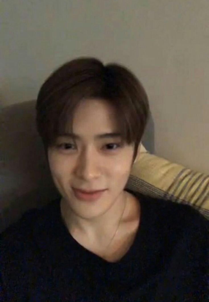 _77ding's tweet photo. 이 날
라방은진짜뭘까? https://t.co/g8rolcgi9P