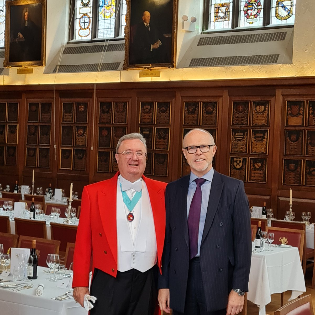IBC Chair Geoffrey Carr and Toastmaster Brian Lee at last night's IBC Annual Dinner.