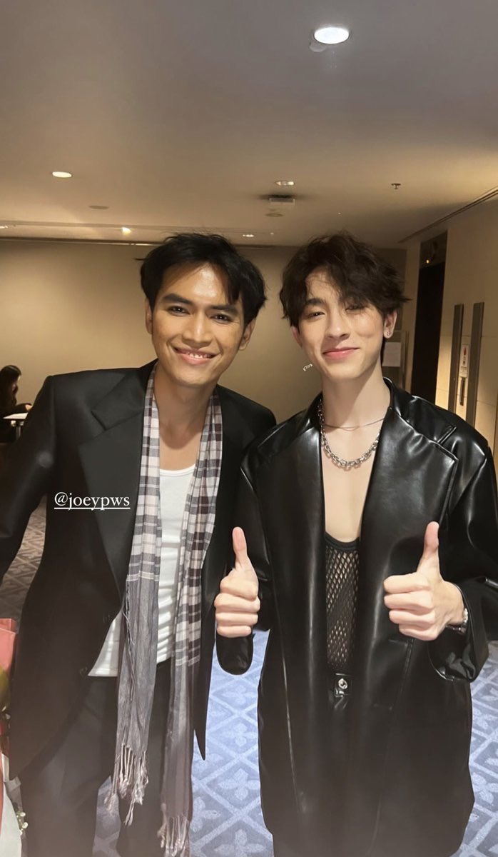 ดอกไม้ ✿ tweet media