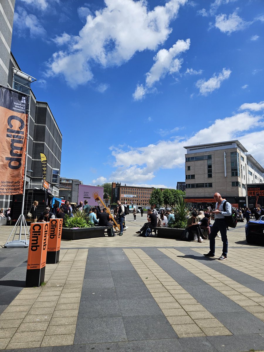 Gorgeous day in Leeds for @climb_uk #climb24  <a href="/FourthDayPR/">Fourth Day PR</a> #tech
