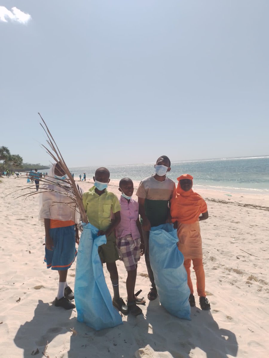 As we celebrate #WorldEnvironmentalDay YGTN advocates for proper sustainable waste disposal practises aiming to protect both the terrestrial and marine ecosystems.

#OurLandOurFuture