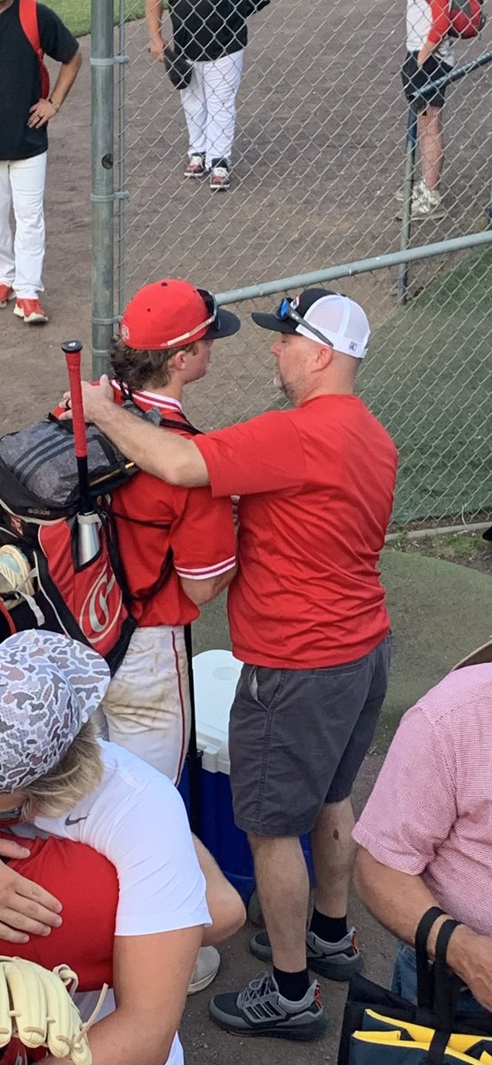 FCHS EAGLES Baseball season ends with 18-6 record 🦅
Sometimes you can play well and not win!