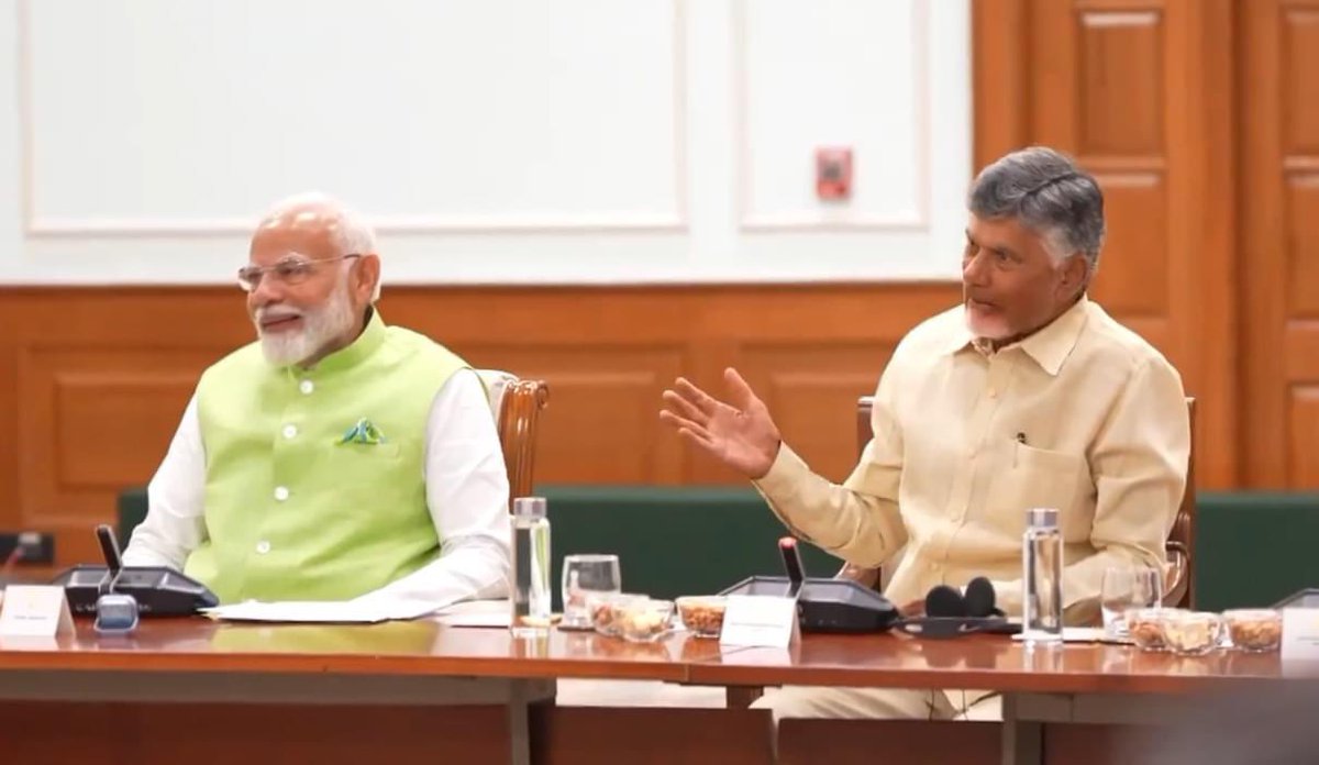 iTDP_Official's tweet photo. Come back man of " Indian Politics " 🔥🔥

#NaraChandraBabuNaidu #AndhraPradesh https://t.co/24yR6TitCE