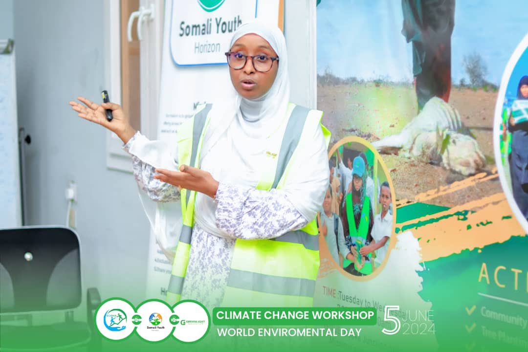 GreenlightAsso2's tweet photo. 🌍 Today's #WorldEnvironmentDay! Join us at Greenlight Association as we tackle land restoration, desertification, and drought resilience in Mogadishu, Somalia. Together, let's make a difference! #GreenlightAssociation #Somalia 🌱 https://t.co/OY93OoLYMT