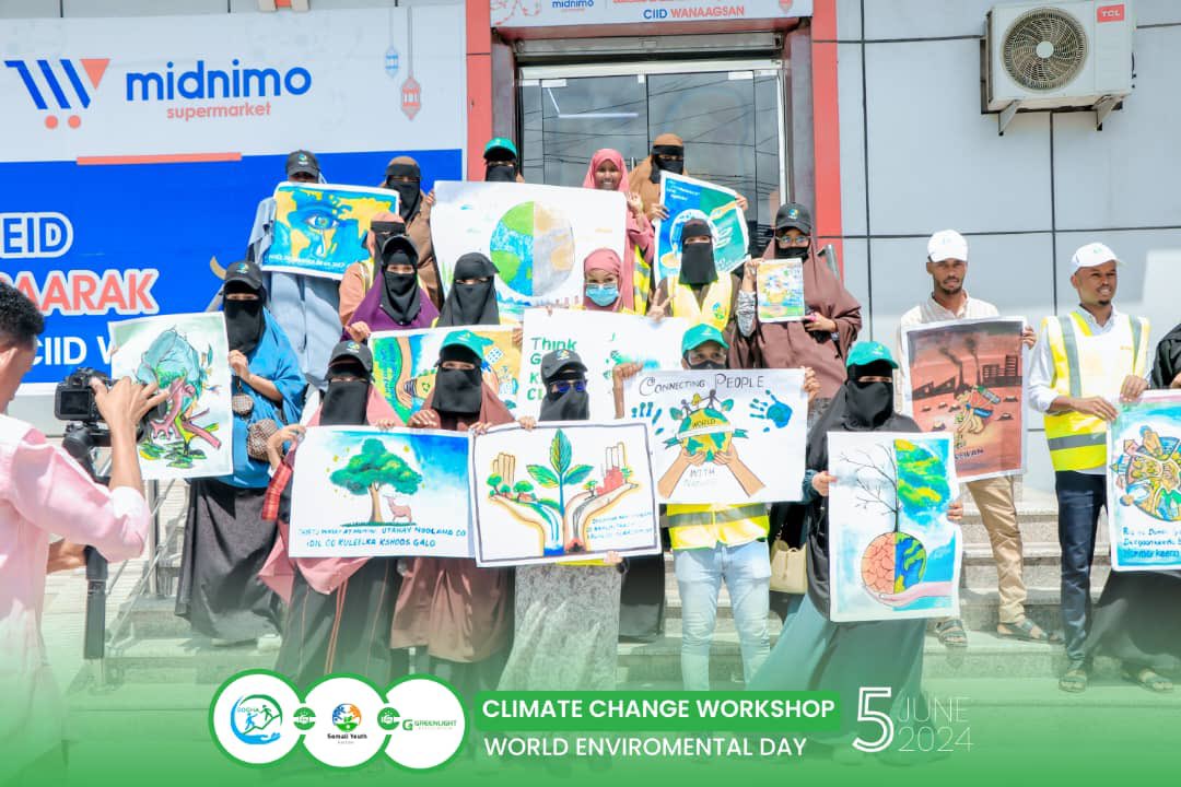 GreenlightAsso2's tweet photo. 🌍 Today's #WorldEnvironmentDay! Join us at Greenlight Association as we tackle land restoration, desertification, and drought resilience in Mogadishu, Somalia. Together, let's make a difference! #GreenlightAssociation #Somalia 🌱 https://t.co/OY93OoLYMT