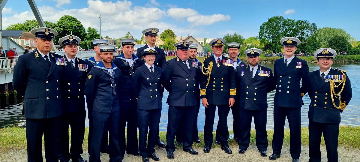 Vice Admiral Andrew Burns (@vadmandrewburns) on Twitter photo A privilege to be amongst our #DDay80 veterans at Pegasus Bridge this morning to remember their courage & sacrifice; their memories vivid, their stories moving. An opportunity to thank <a href="/HmsDasher/">HMS Dasher</a> <a href="/HMSTrumpeter/">HMS Trumpeter</a> & <a href="/HMSCattistock/">HMS Cattistock</a> for their support <a href="/RoyalNavy/">Royal Navy</a> A privilege to be amongst our #DDay80 veterans at Pegasus Bridge this morning to remember their courage & sacrifice; their memories vivid, their stories moving. An opportunity to thank <a href="/HmsDasher/">HMS Dasher</a> <a href="/HMSTrumpeter/">HMS Trumpeter</a> & <a href="/HMSCattistock/">HMS Cattistock</a> for their support <a href="/RoyalNavy/">Royal Navy</a>