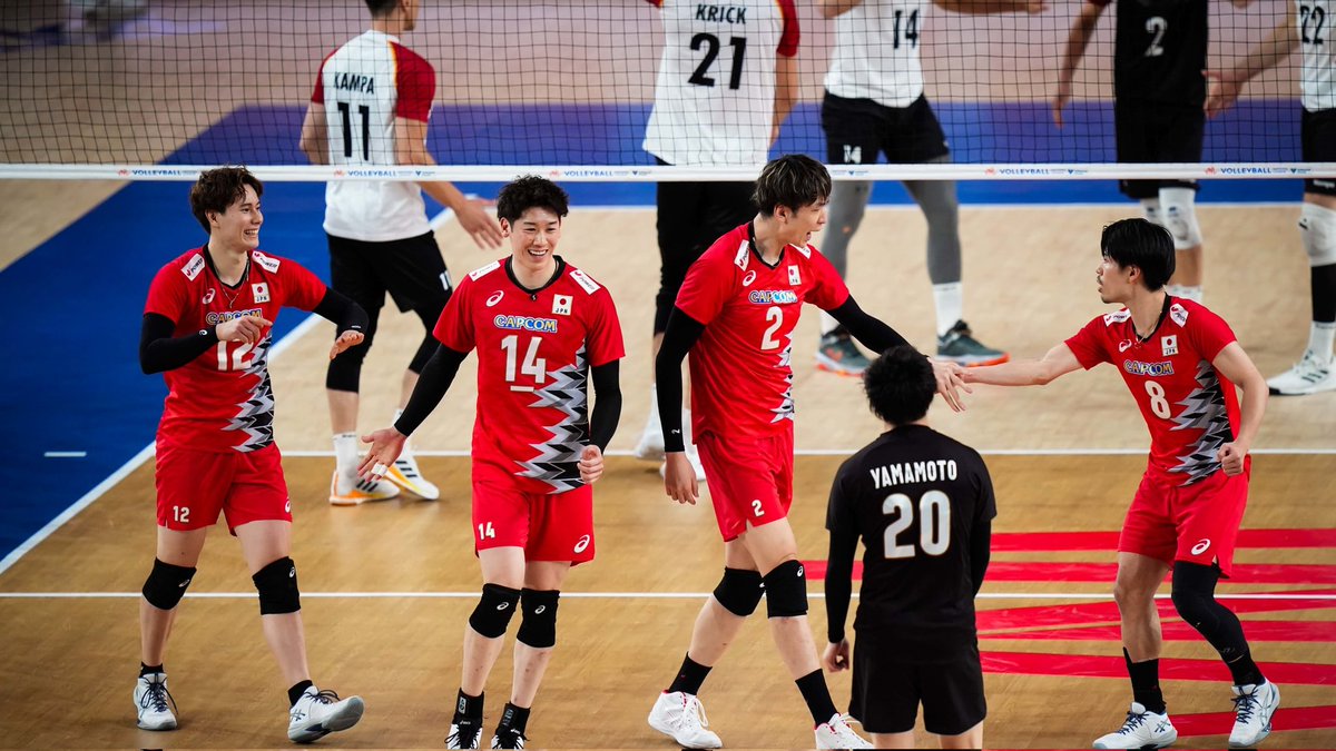 volleyballidn's tweet photo. 22 - 25
25 - 22
27 - 25
23 - 25
8 - 15

Jerman 🇩🇪 2 - 3 🇯🇵 Jepang

Jerman sempat tampil mengejutkan tuan rumah saat unggul 2 - 1 walau akhirnya Jepang bisa tampil menggila di set 5
#VNL2024 https://t.co/eRoG23k7qF
