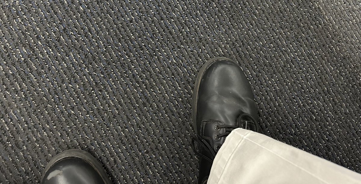 chrisspinelli2's tweet photo. #Time to #fly! See you soon @genobambino69 #Filming #ScaryTalesDarkWalker on the #EastCoast this #week. #Actor #ActorsLife #Hollywood #airport #gatelife #Entertainment @cineridge @Cinema_Epoch @flyLAXairport #shoes https://t.co/vSl7OZm6bo