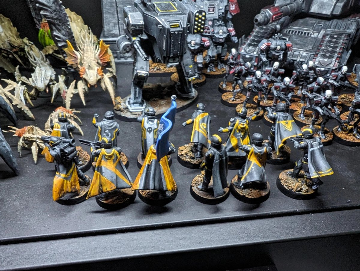 Helldivers2HQ's tweet photo. Helldivers miniatures painted up | #Helldivers2 

🎨 Cadaver202 https://t.co/dC54D7vJWq