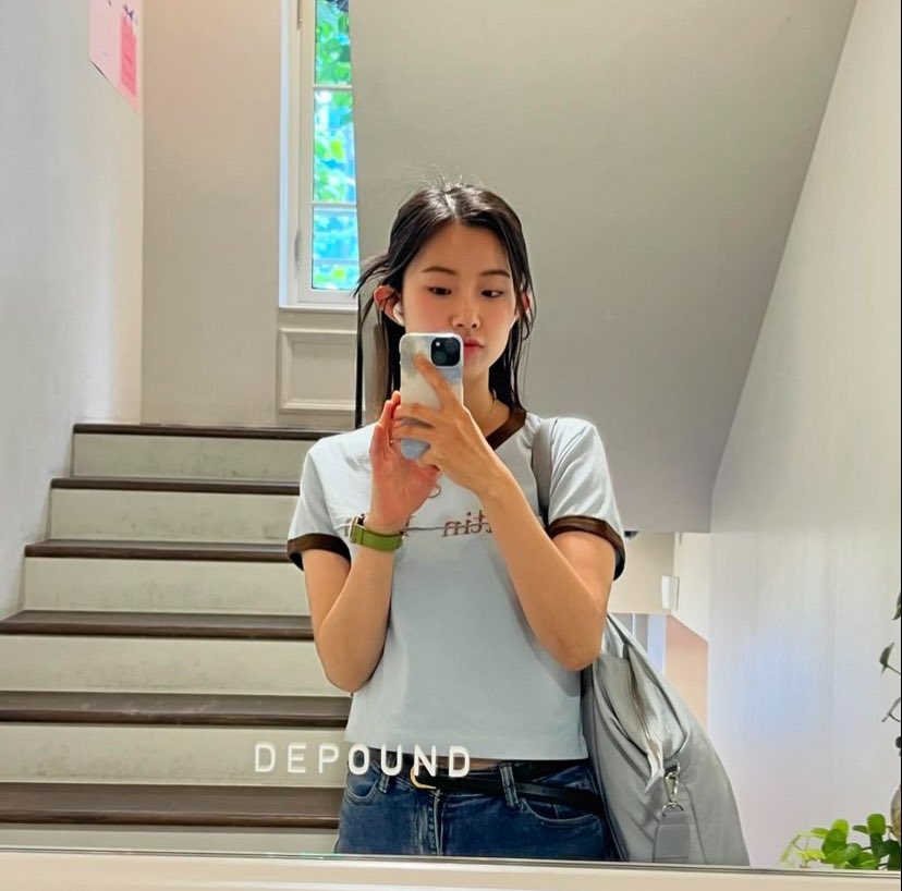 MinApreciousss's tweet photo. MinA Instagram update 
#김민아 #kimminA https://t.co/FhVhBeLTT7