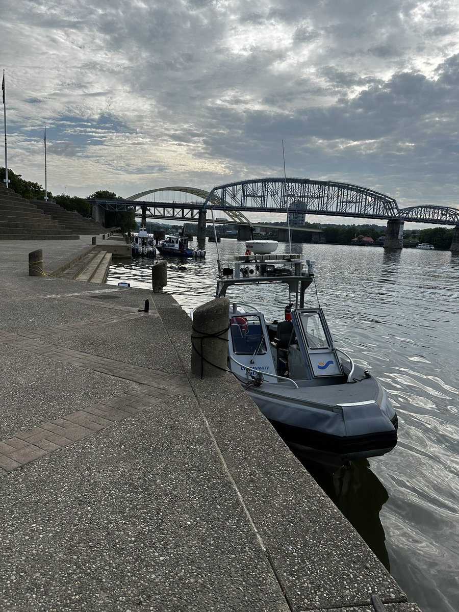 🚨 Joint Training Exercise 🚨
No need to worry about the amount of first responders in the Ohio River today. We are participating in a joint training exercise.