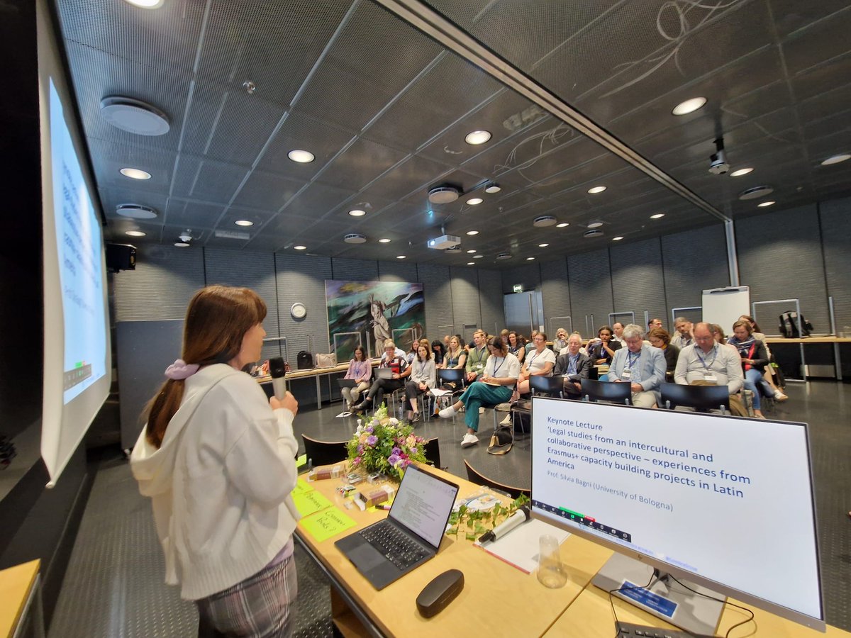 Coimbra Group (@coimbragroup) on Twitter photo Moderated by @pietwostyn <a href="/KU_Leuven/">KU Leuven</a>, inspiring keynotes on #decolonization in #highered
▪️Parvati Nair (<a href="/QMUL/">Queen Mary University of London</a>) - Decolonisation’s Long Struggle: Imperialism, University, & Advent of AI
▪️Silvia Bagni (<a href="/Unibo/">Università di Bologna</a>) - Legal studies from an intercultural and collaborative perspective Moderated by @pietwostyn <a href="/KU_Leuven/">KU Leuven</a>, inspiring keynotes on #decolonization in #highered
▪️Parvati Nair (<a href="/QMUL/">Queen Mary University of London</a>) - Decolonisation’s Long Struggle: Imperialism, University, & Advent of AI
▪️Silvia Bagni (<a href="/Unibo/">Università di Bologna</a>) - Legal studies from an intercultural and collaborative perspective