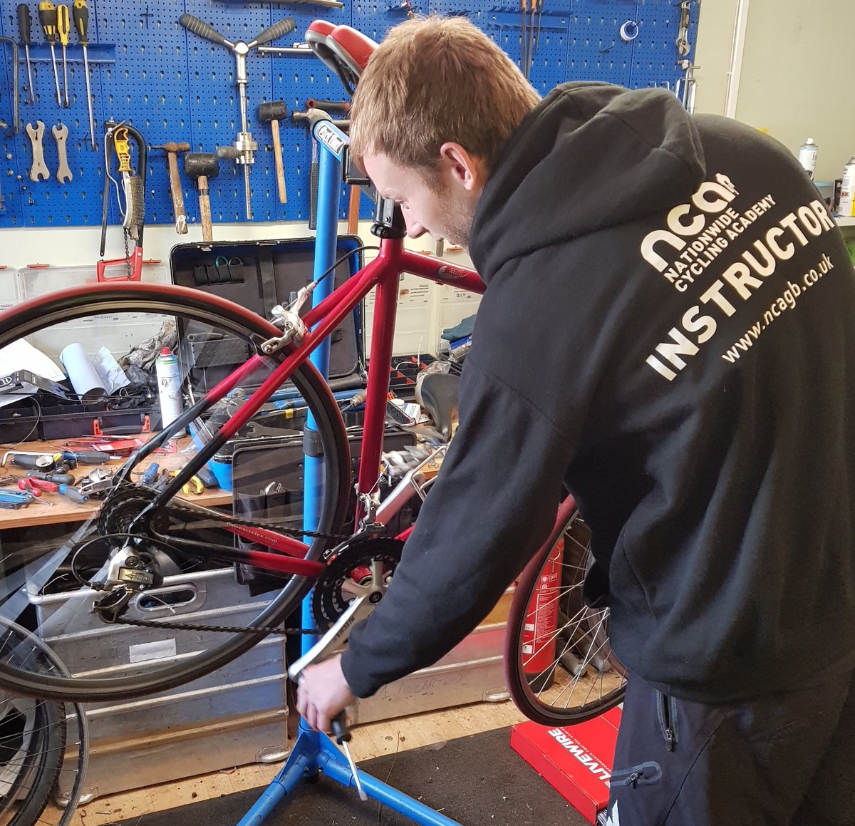 Women's TOUR of BRITAIN
9th June 2024
The race will be running through RAMSBOTTOM on the 9th June, a chance to see professional riders battle it out!
Our staff will there to cheer them on, look out for our stall next to the church - bring your bike for a safety check
01617966221