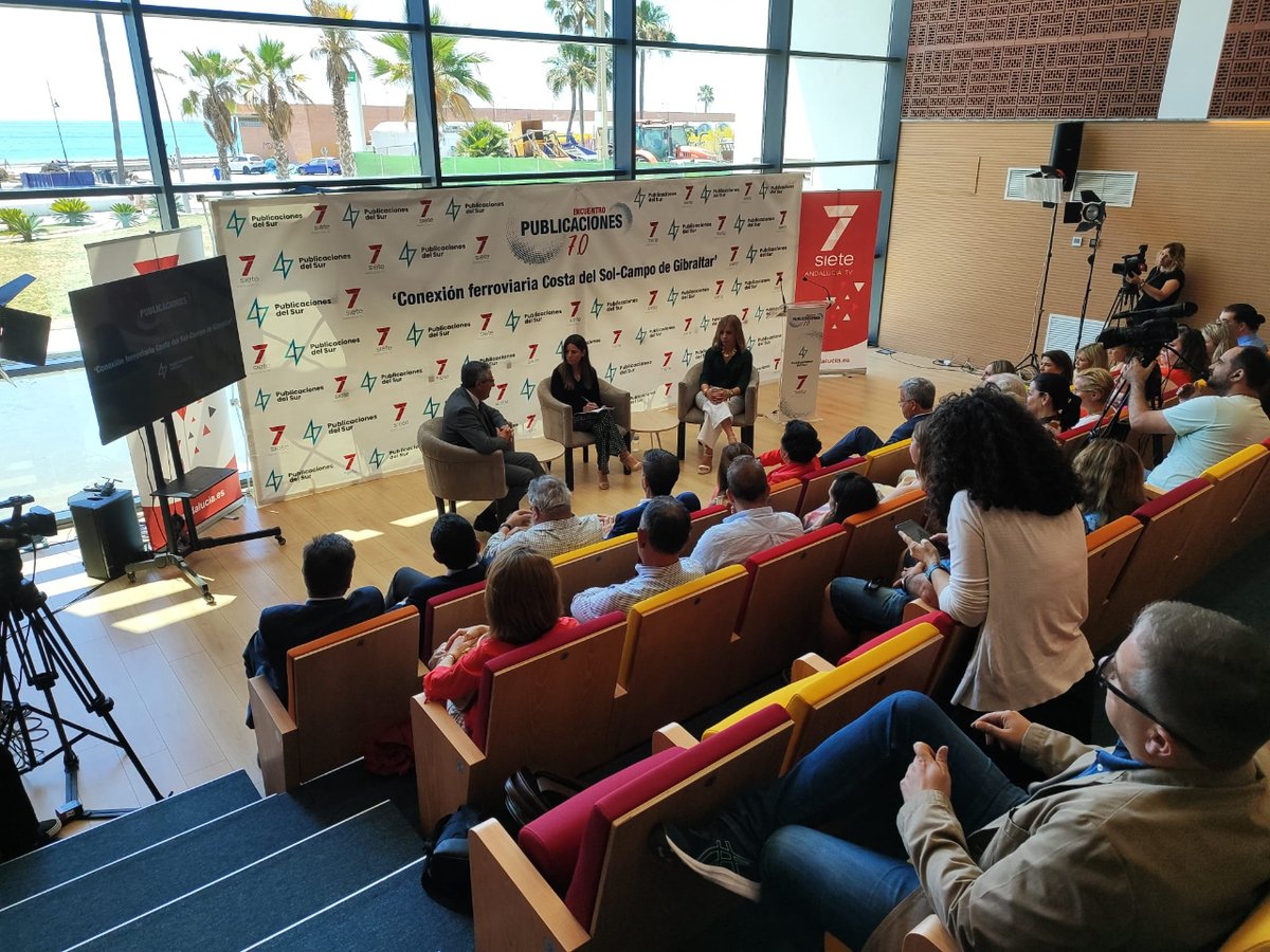 🚄 #Estepona acoge el ‘Encuentro Publicaciones 7.0’, ‘Conexión Ferroviaria Costal del Sol-Campo de Gibraltar’, con @Francissalado (@diputacionMLG), @Almudenamdj (@diputacioncadiz) y autoridades de los municipios implicados.

🔴 Este jueves a las 21:00 en @7TVCadiz y @7TVMalaga