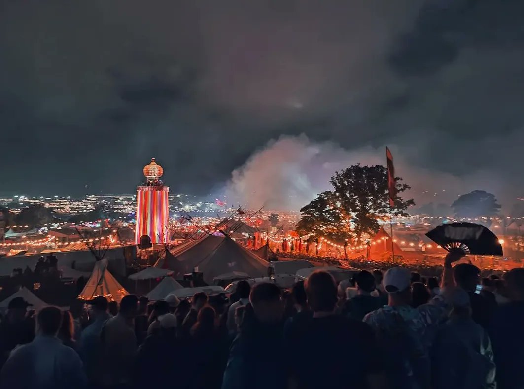 Ticket arrived this morning, 3 weeks today the tent will be up and the luke warm ciders will be flowing!! 💚

#Glastonbury24 #happyplace #artfulcarroll